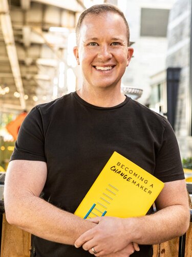 Alex Budak's profile picture